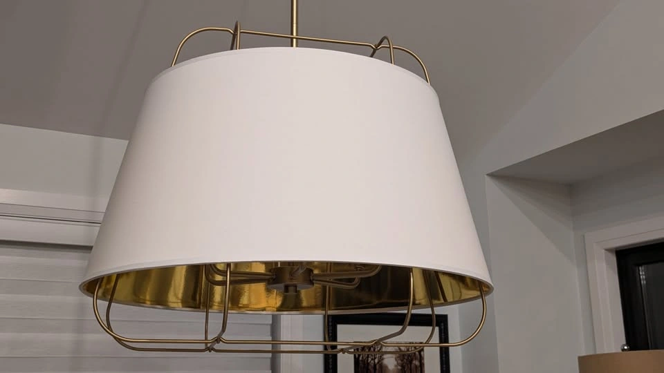 NEW - Elegant & Chic 6 Light Pendant/Chandelier in Gold and Whit - photo 4