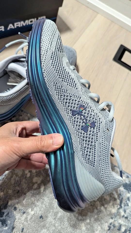 Under Armour Shoes Mens US 10