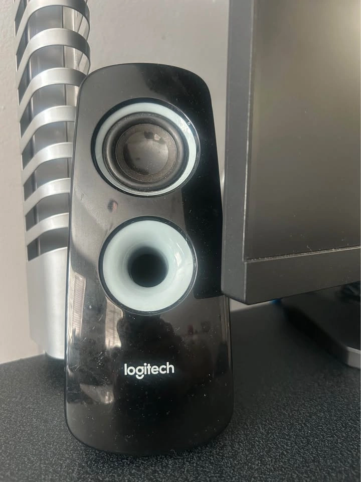 Logitech Z323 Speaker System - photo 3