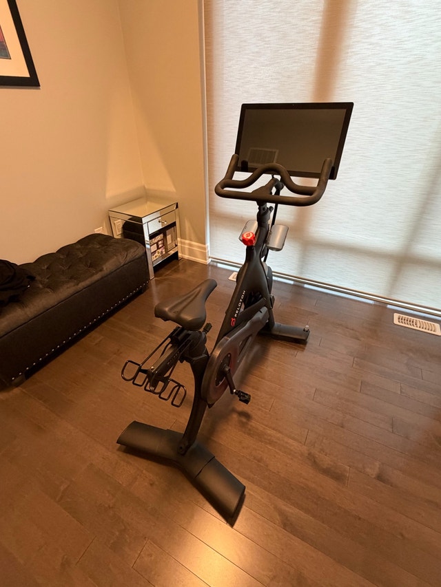 Peloton Bike - photo 2