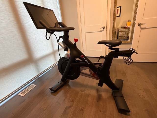 Peloton Bike - photo 3