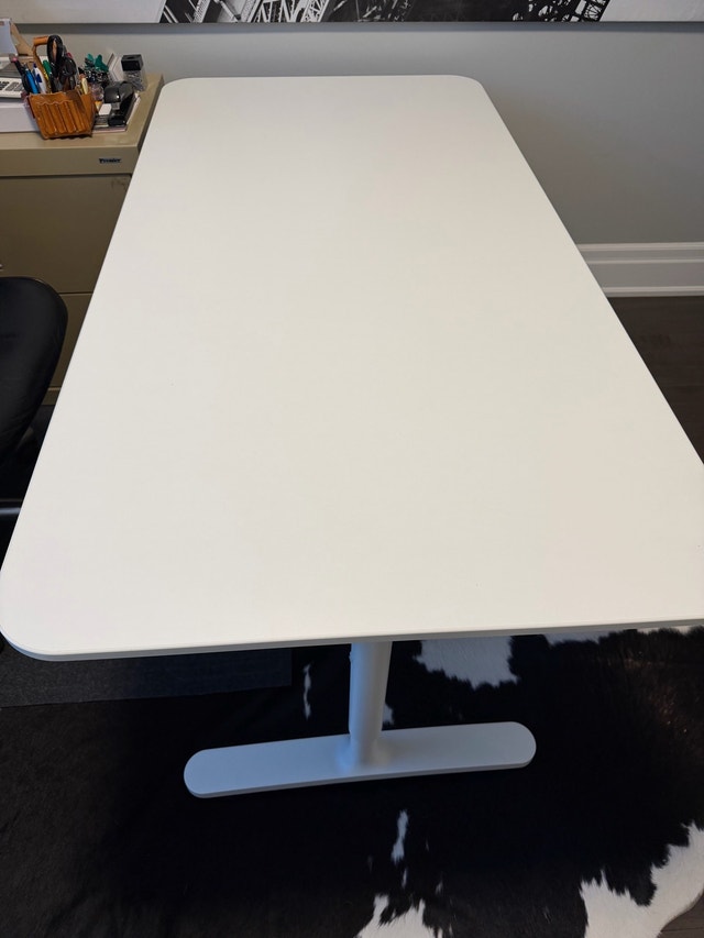 White Desk - photo 2