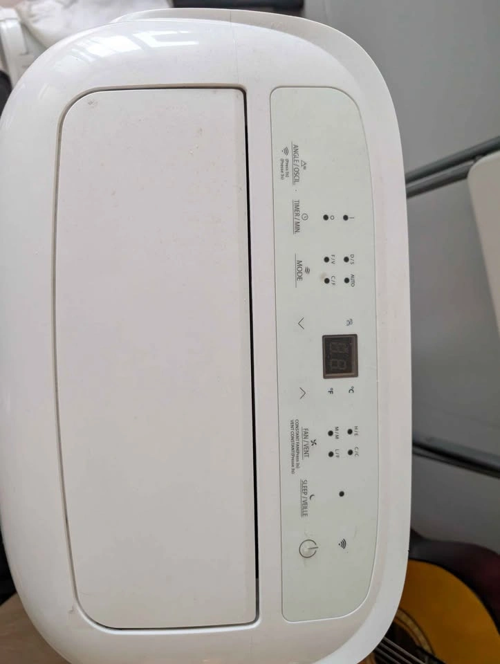 Toshiba Air Conditioner - photo 2