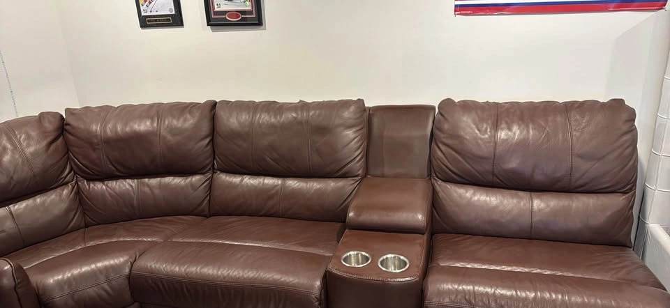 Luxury Palliser Leather Sectional Sofa - Make Best Offer - photo 4