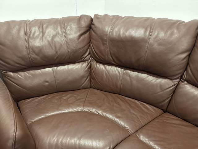Luxury Palliser Leather Sectional Sofa – Paid $15,000