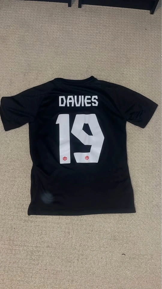 Alphonso Davies jersey