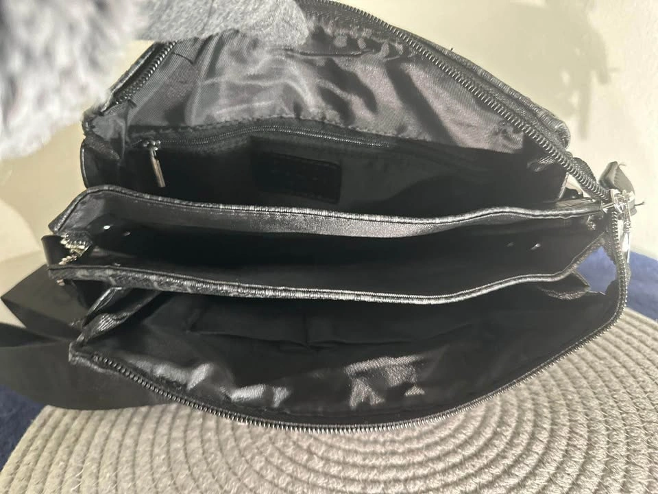 Gucci GG Supreme Web Flap Messenger Bag - photo 3