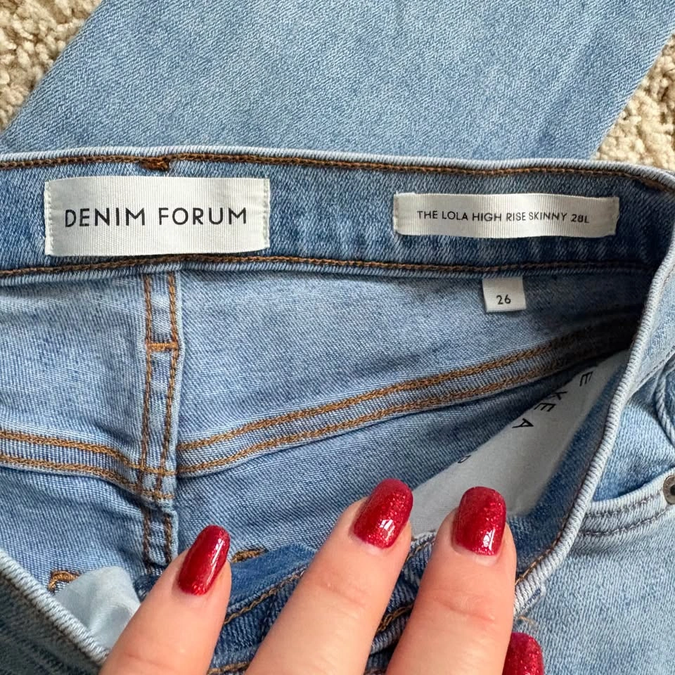 Aritzia Denim Forum Lola Skinny Jeans Size 28L Light Wash - photo 3