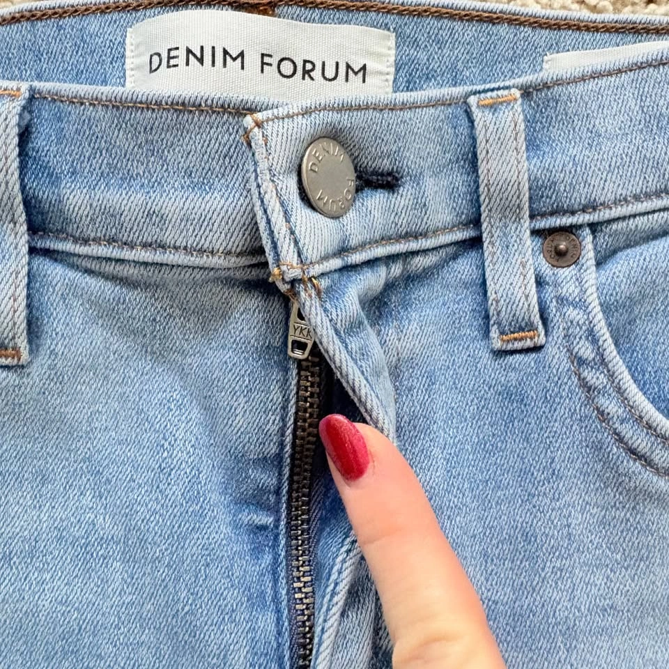Aritzia Denim Forum Lola Skinny Jeans Size 28L Light Wash - photo 4