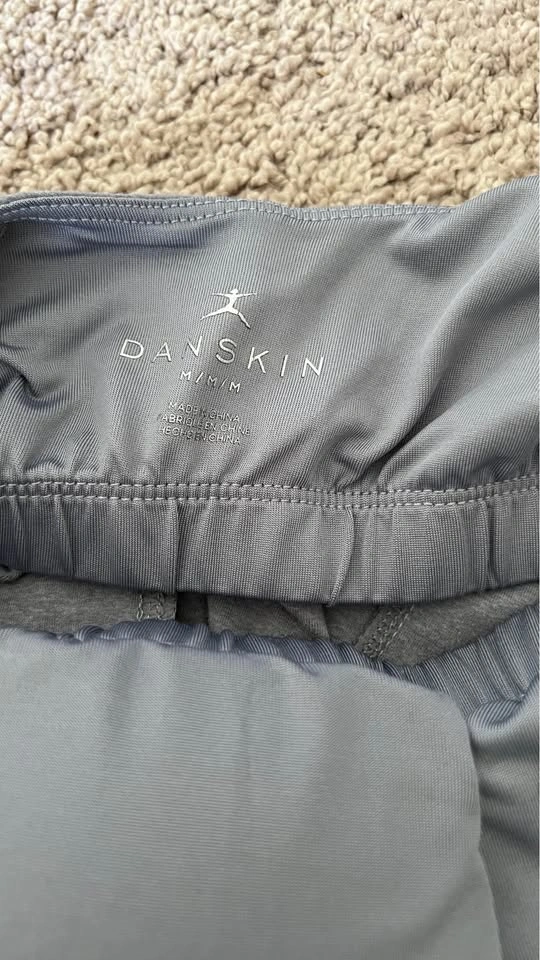 DANSKIN set - photo 3