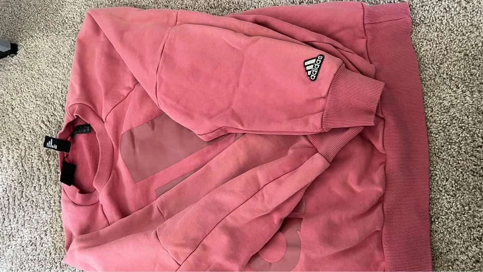 Sweaters / Knitwear - $10 each - photo 3