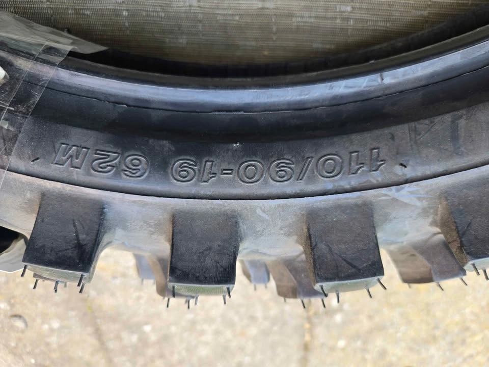 Bridgestone Battlecross X10 110/90-19 Tire - photo 4