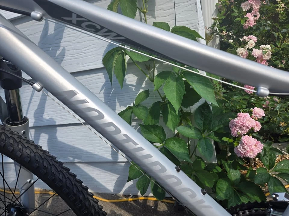Northrock XCW Mountain Crossover Bike (NEW) - photo 2