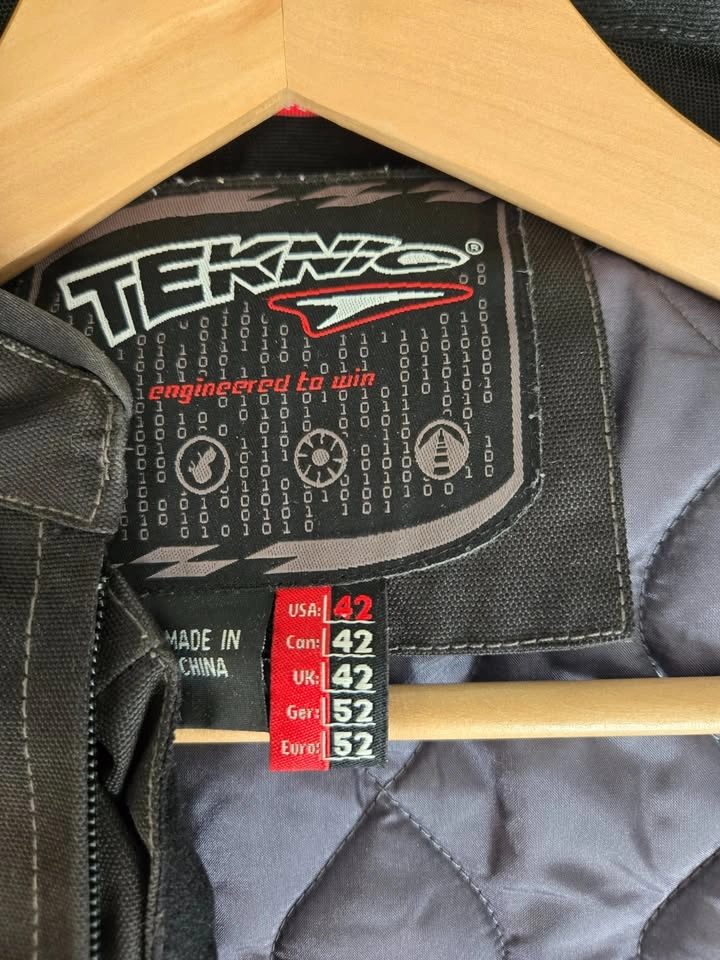 Teknic Motorcycle Jacket - Men's Size 42 (M) - photo 4
