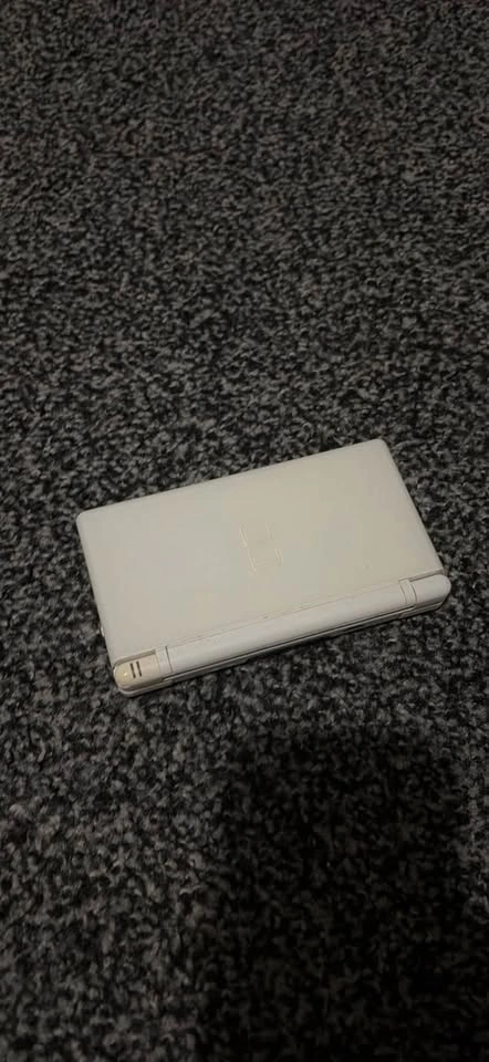 Nintendo DS Lite (Negotiable) - photo 4