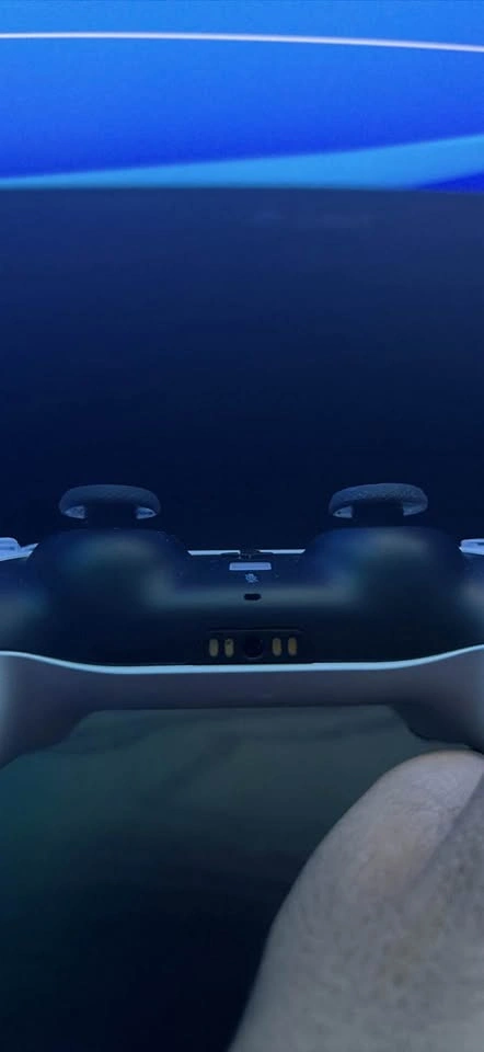Base model Ps5 controller - photo 5