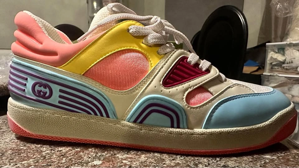 Authentic Gucci Women Sneakers (Size 38) - photo 2