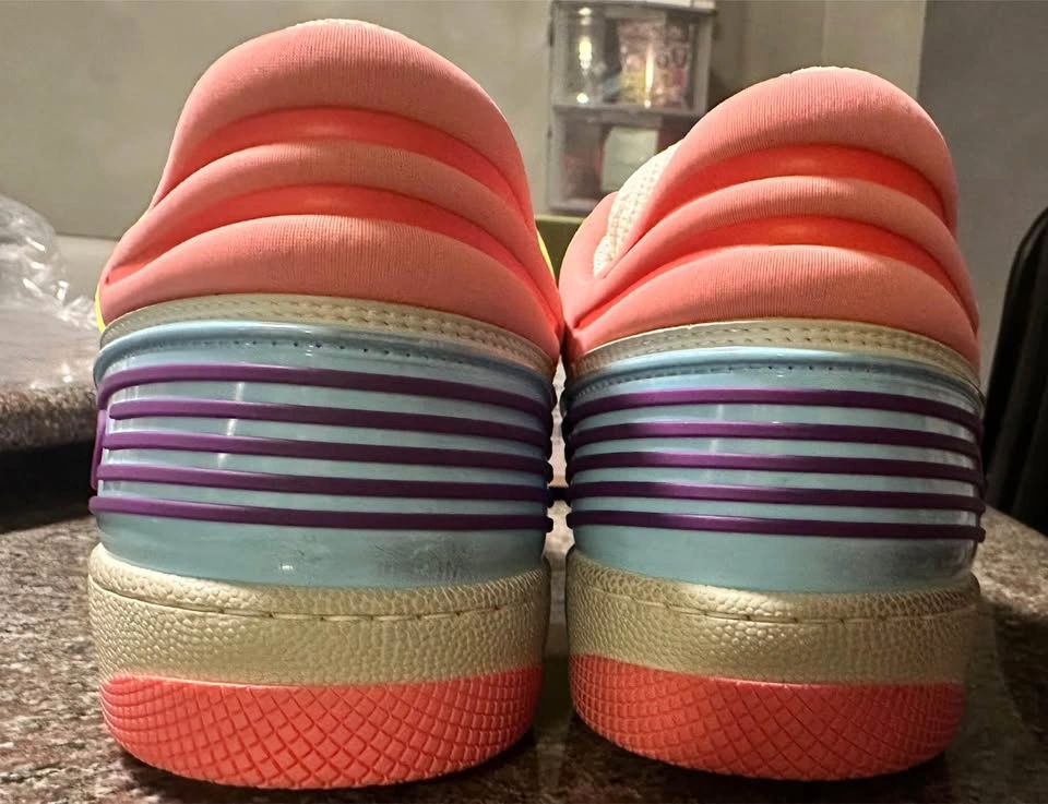 Authentic Gucci Women Sneakers (Size 38) - photo 4