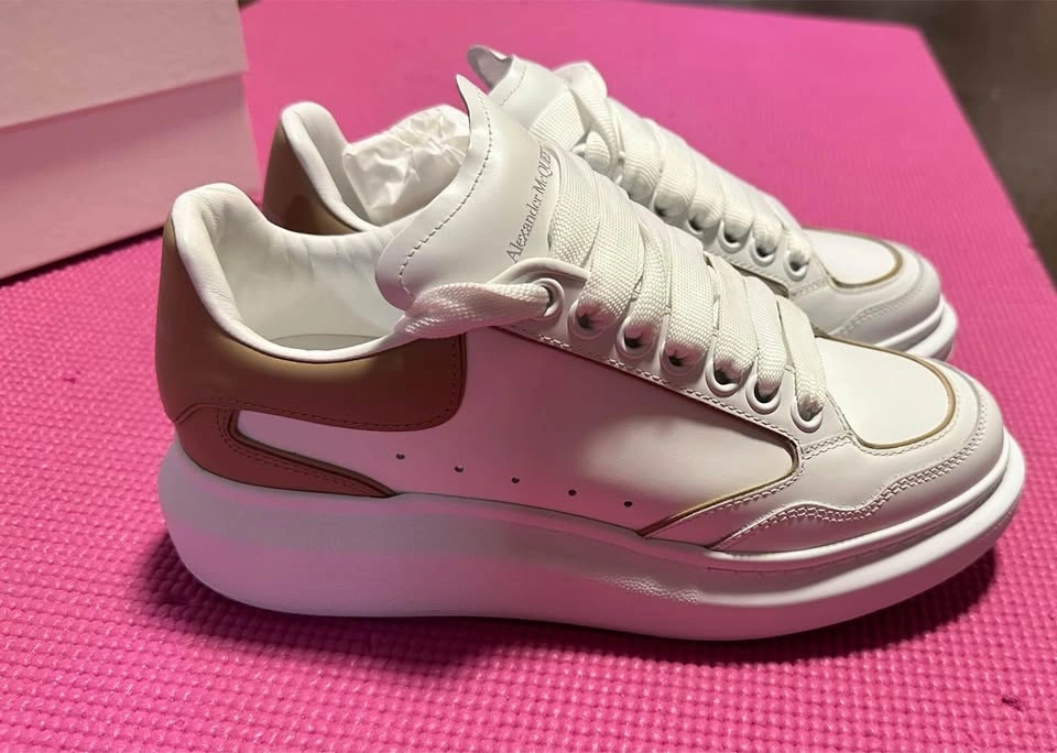 Authentic Alexander McQueen Sneakers - Size 38.5 - photo 4