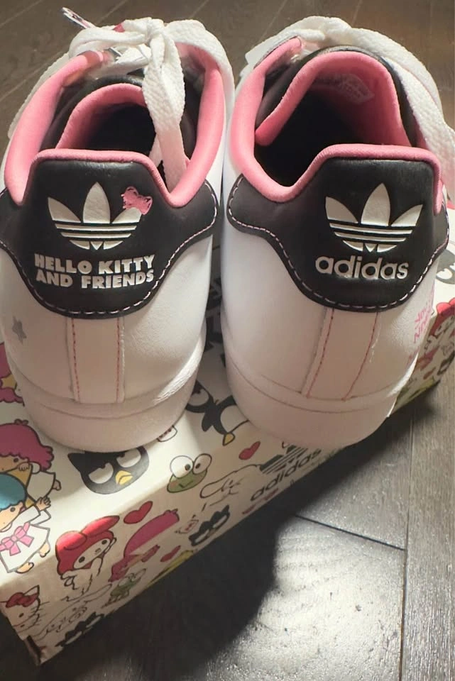 New Adidas Kuromi Superstar Shoes - photo 4