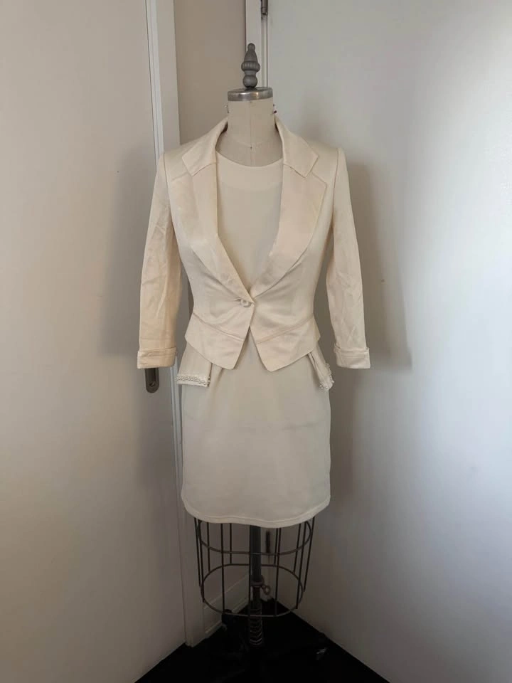 Ladies Size Small / Size 4 Dress and Blazer Set - photo 2