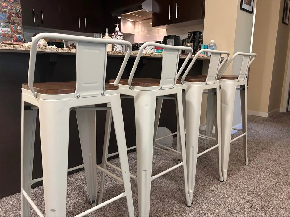 Set of 4 Counter Stools – Great Condition - photo 4