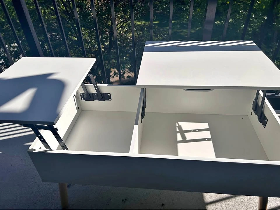 Like New Wade Logan Amzi Lift-Top Coffee Table - Solid White!
