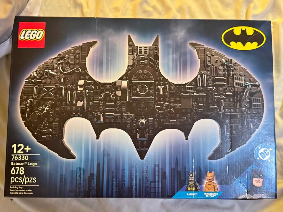LEGO 76330 Batman Logo Set