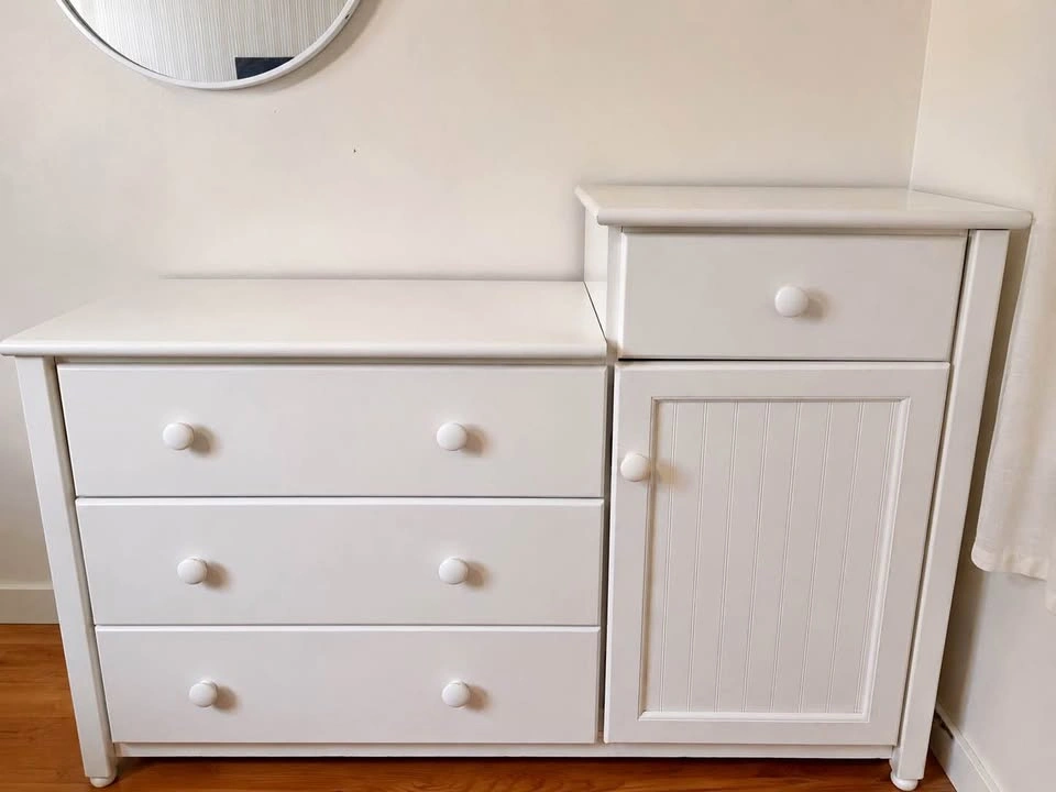 White cabinet