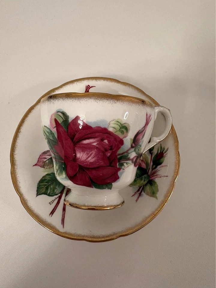 Paragon Fine Bone China Grand Gala Teacup Saucer Set - photo 3