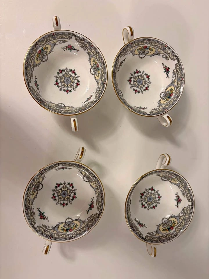 Mintons Shelburne Double Handle Cups Set of 4