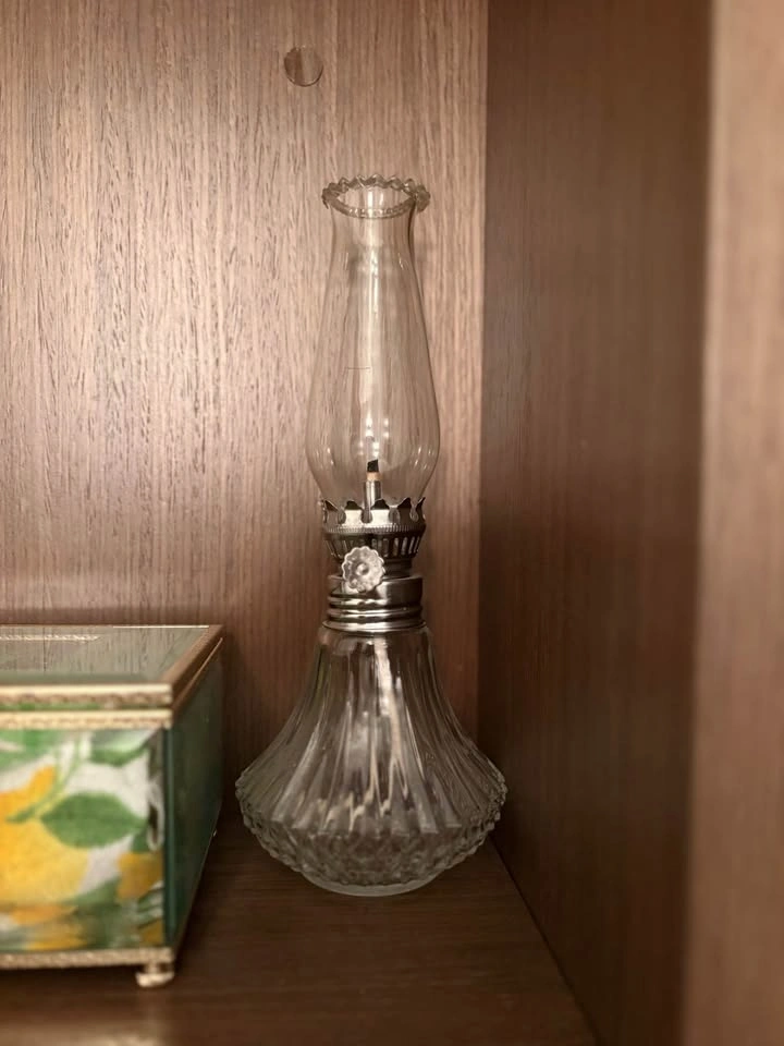 Vintage Glass Oil Lamps & Decorative Box Set - photo 2