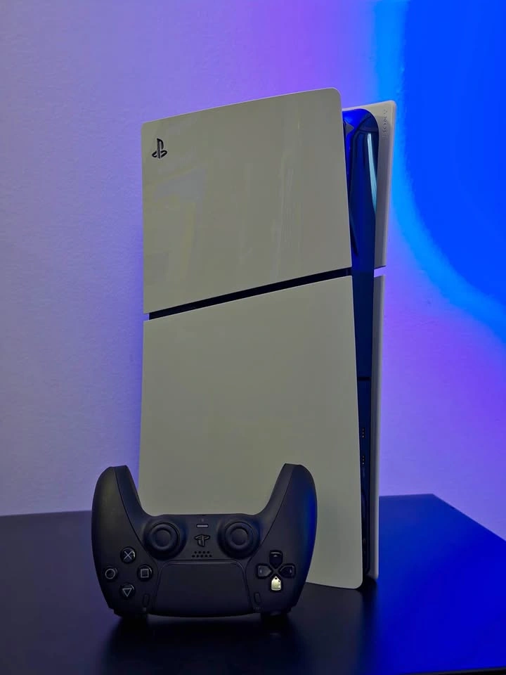PS5 SLIM DIGITAL EDITION | 1 TB | CONTROLLER