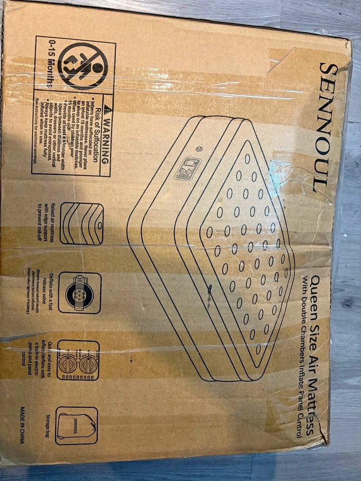 Sennhoiul Queen Air Mattress w/ Double Chambers & Built-in Pump