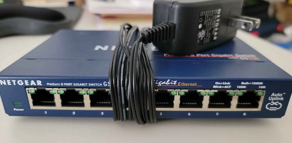 Netgear GS108 8 Port Gigabit Ethernet Switch - photo 2