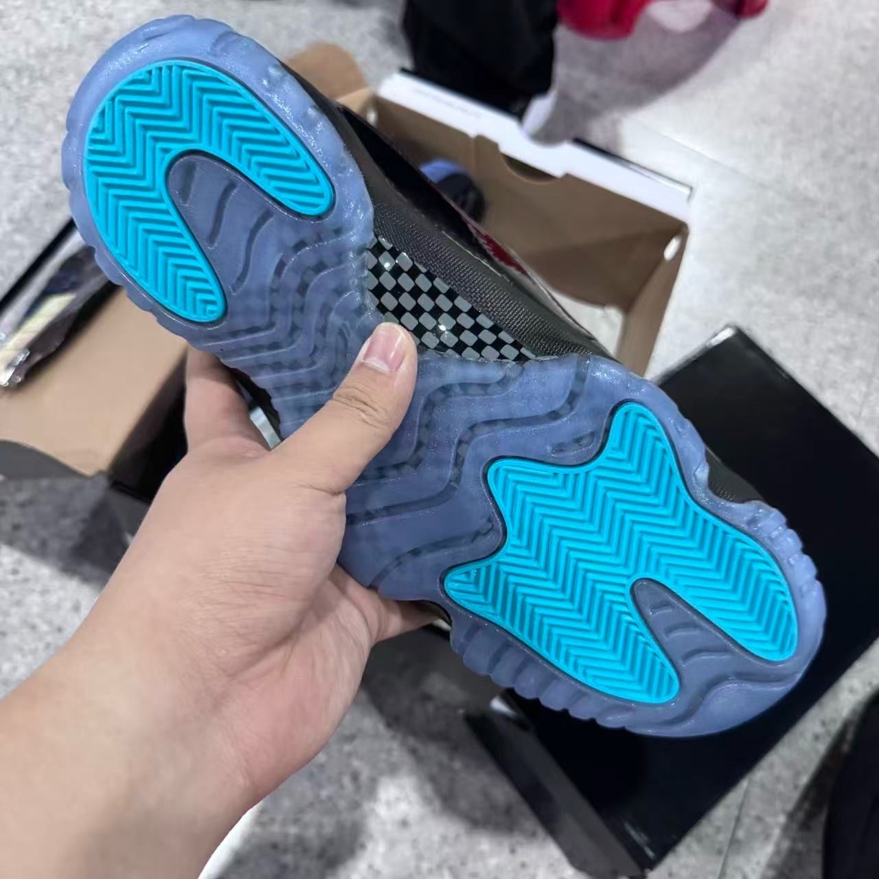 Jordan 11 Gammas - photo 4
