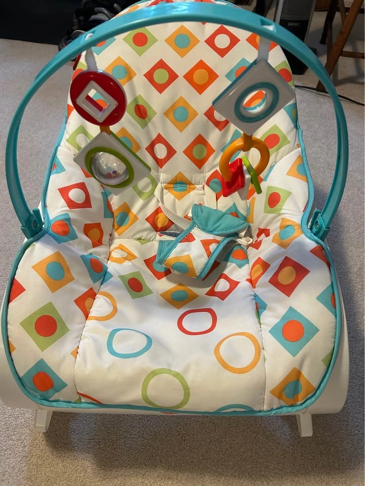 Infant rocker- Fisher Price - photo 2