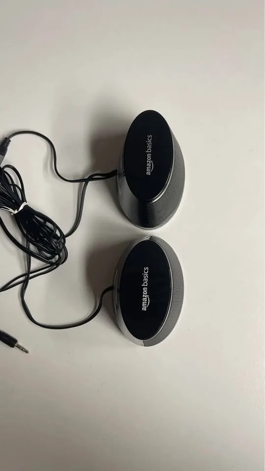AmazonBasic USB Stereo 2.0 Speakers image indicator(2)