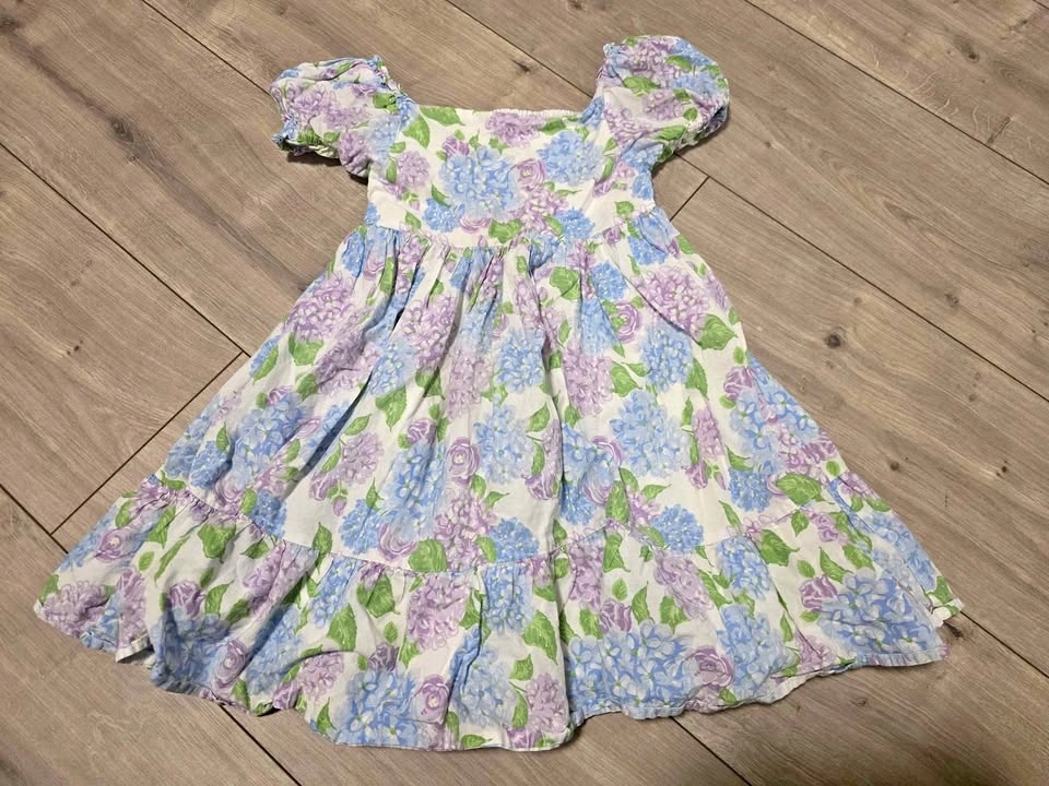 Girl Dress (Size 6)