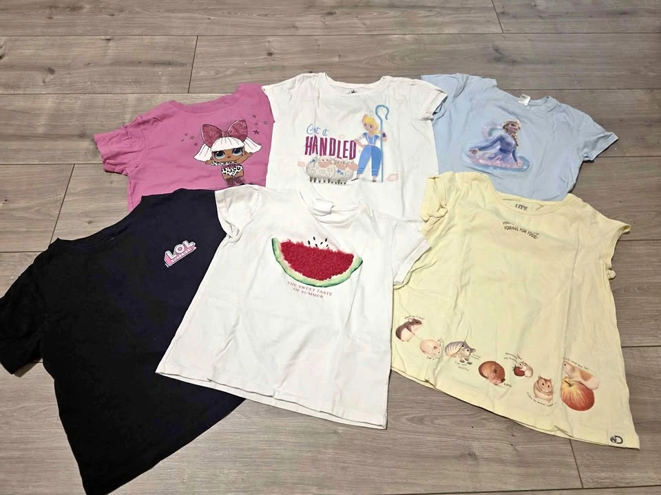 Girls T-shirt (Size 6 or 5 - 6)