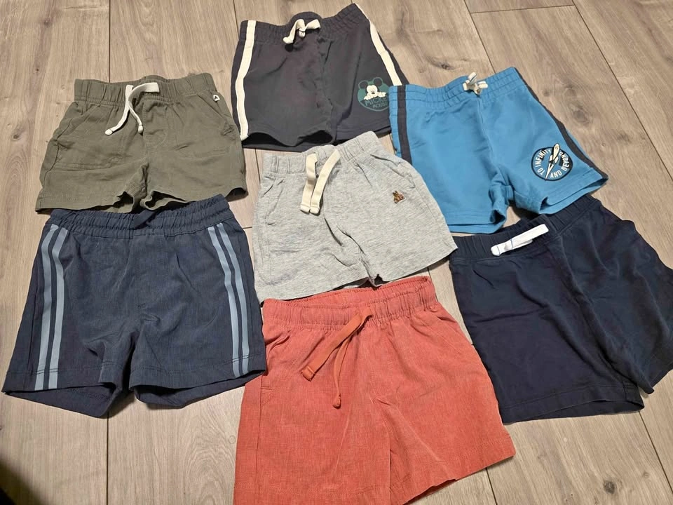 Toddler boy shorts (12-18m)