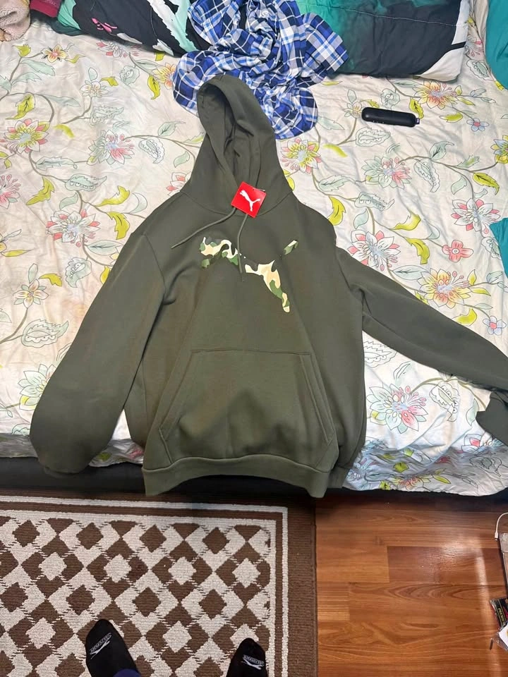 PUMA Hoodie + Legend Joggers Set – Men’s Large