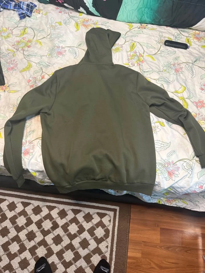 PUMA Hoodie + Legend Joggers Set – Men’s Large - photo 2