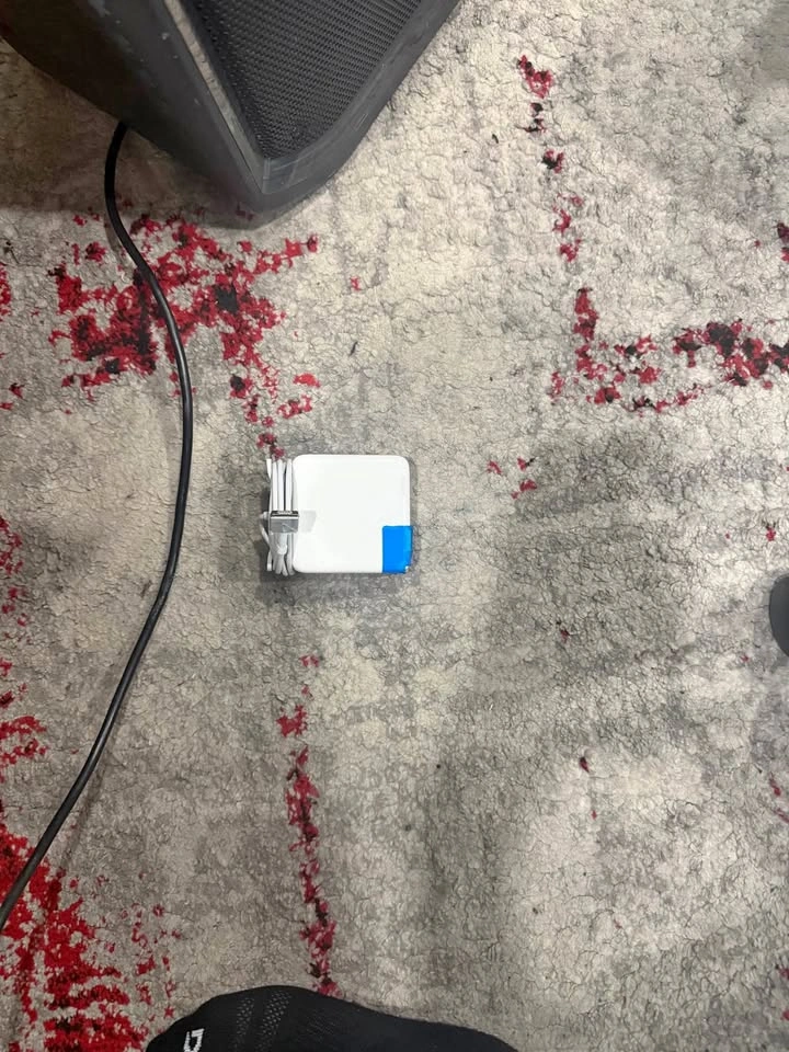 Apple MagSafe MacBook Charger