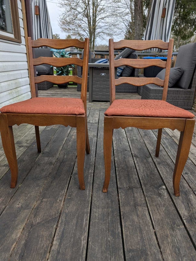 Oak Dining Set with 4 Chairs and Leaf - photo 2