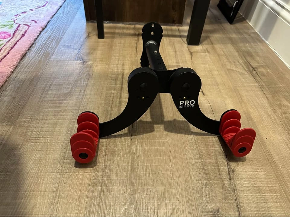 PRO BIKE TOOL Bike Wall Mount - Horizontal Indoor Bike Rack - RE - photo 4