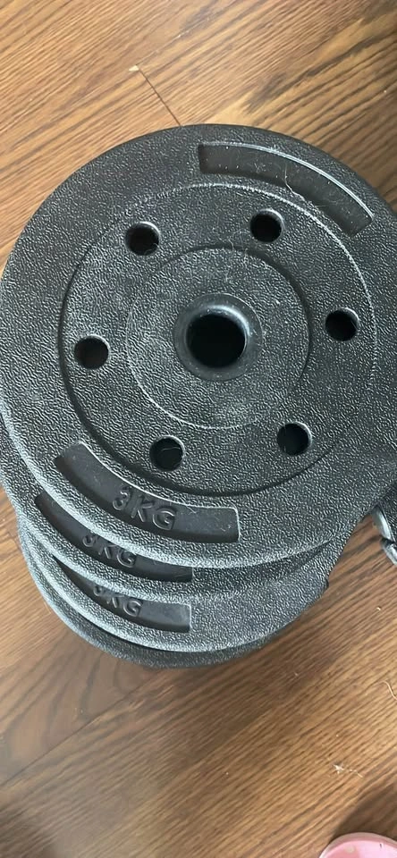 Adjustable Dumbbell Set with Weight Plates – Great Condition 💪 - photo 4