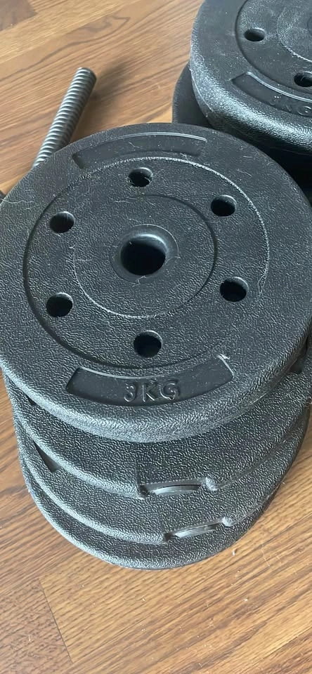 Adjustable Dumbbell Set with Weight Plates – Great Condition 💪 - photo 5