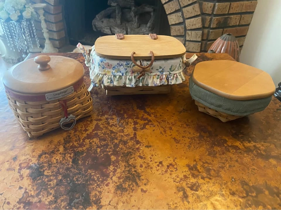 3 Longenburger Baskets $15 ea - photo 2