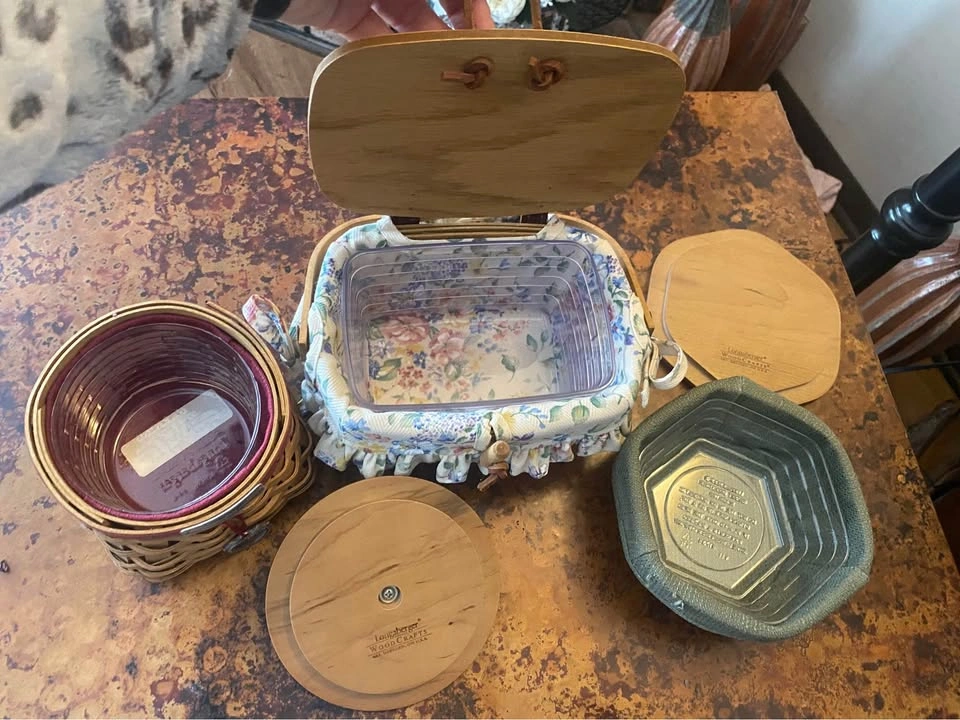 3 Longenburger Baskets $15 ea - photo 3